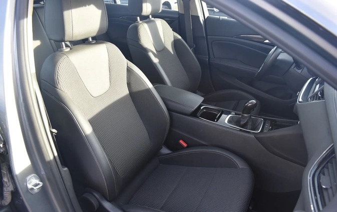Opel Insignia cena 70800 przebieg: 72069, rok produkcji 2019 z Czarna Białostocka małe 254